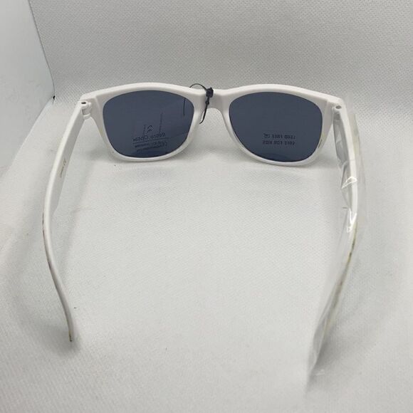 Retro Kids Emoji Sunglasses  - Picture 4 of 4